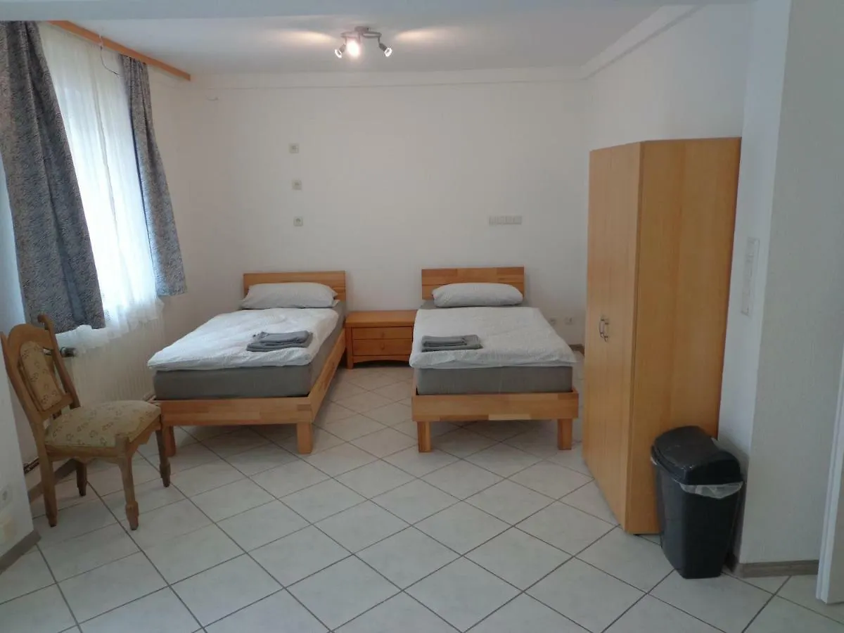Privatunterkunft Apartments Nähe Messe - room agency Hannover